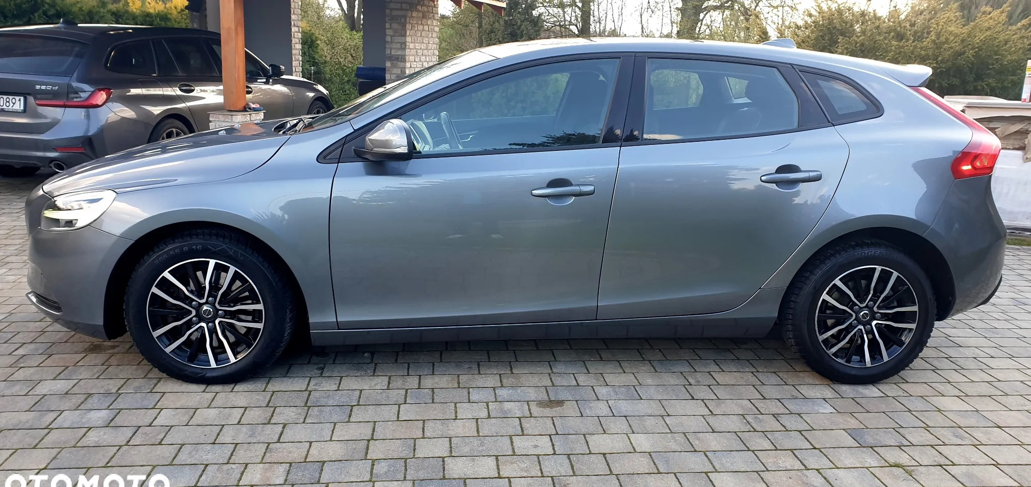 Volvo V40 cena 64900 przebieg: 139350, rok produkcji 2019 z Myszków małe 497